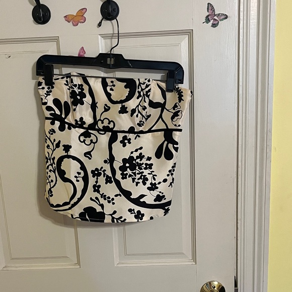 Tibi Black and Cream Floral Strapless Top. Silk size small - Picture 1 of 4